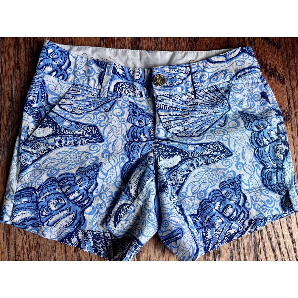 Lilly Pulitzer Callahan Shorts Size 00 | Blue Shell Print Low-Rise Short-Inseam